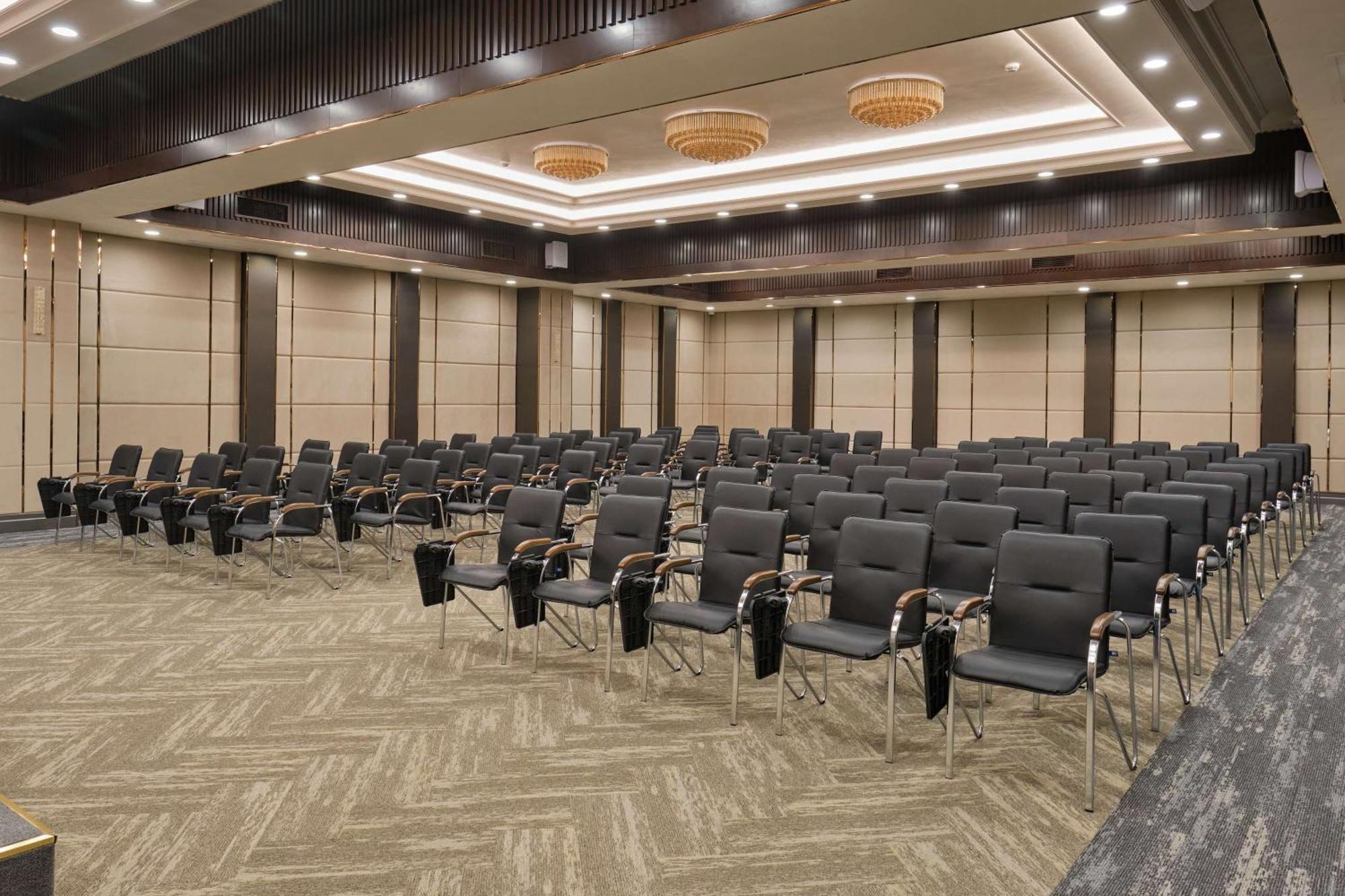 Panarams Tashkent Hotel, A Member Of Radisson Individuals Экстерьер фото