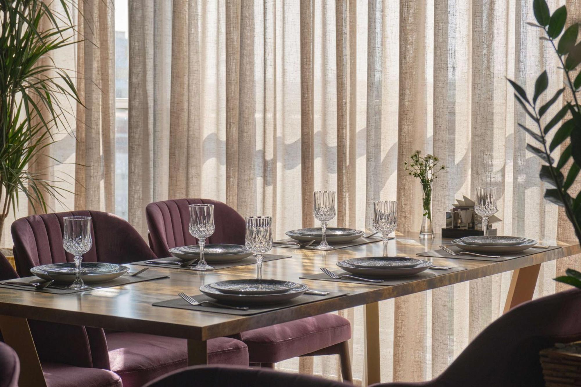 Panarams Tashkent Hotel, A Member Of Radisson Individuals Экстерьер фото