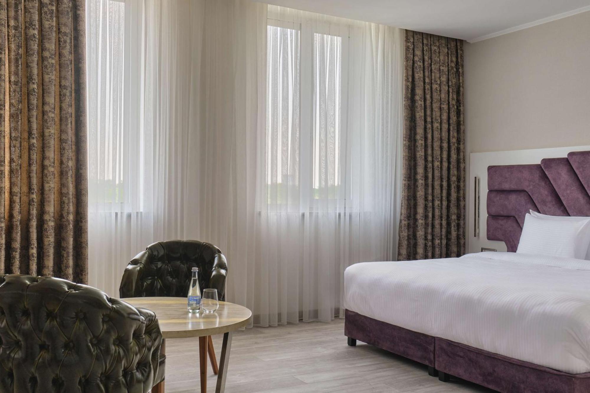 Panarams Tashkent Hotel, A Member Of Radisson Individuals Экстерьер фото